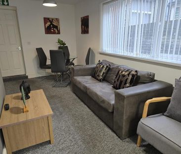 1 bedroom in a house share to rent - Photo 1