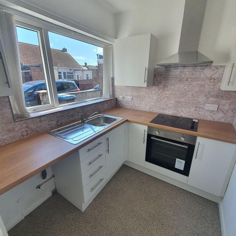 2 bedroom bungalow to rent - Photo 1