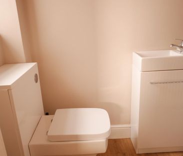 1 bedroom end of terrace house to rent - Photo 2