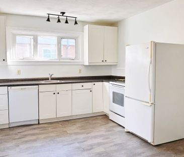 For Lease - 367 Dominion Avenue Unit# 1, Carlingwood - Westboro and... - Photo 1