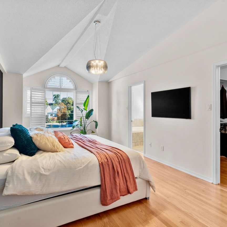 For Lease - 287 Meilleur Private, Vanier and Kingsview Park, Ontario - Photo 1