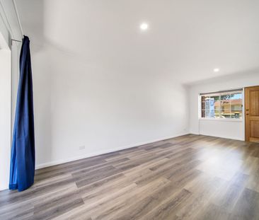 Unique Spacious Living + 6.6 Solar System - Photo 1