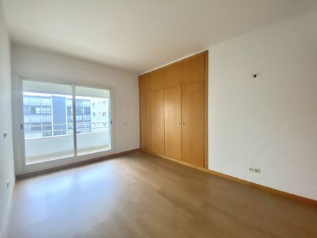 5 bedroom luxury Flat for rent in Olivais, Lisbon - Photo 3