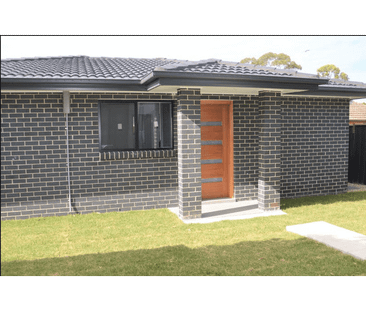 1/5 Skyline Street, Greenacre, NSW 2190 - Photo 2