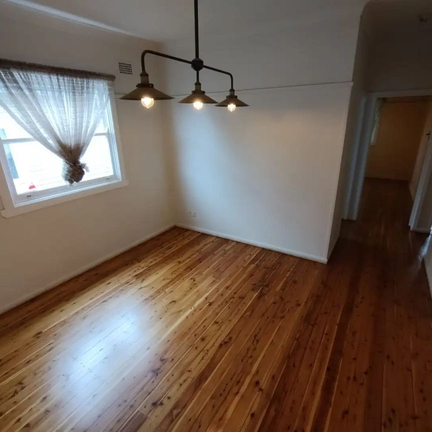 “Cozy Home Opposite Arcadia Street Park” - Photo 1
