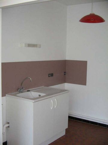 Location appartement 1 pièce 38.33 m² à Mâcon (71000) CITE ADMINISTRATIVE HORS CENTRE-VILLE - Photo 3
