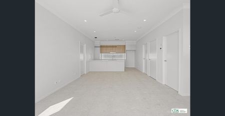 Modern spacious Townhouse near city! - Increase to $1,025 08/4/2026 - Photo 5