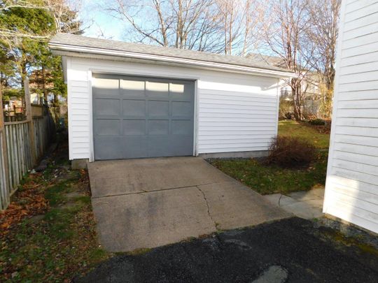 FOR RENT – 20 Feldspar Crescent, Halifax, Nova Scotia - Photo 1