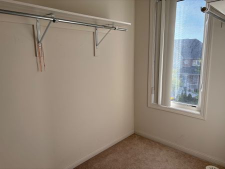 For Lease - 173 Lewis Honey Drive Unit# 54, Aurora, Ontario - Photo 4