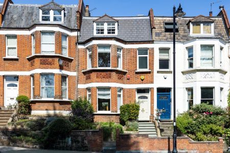 5 bedroom terraced house to rent - Photo 2
