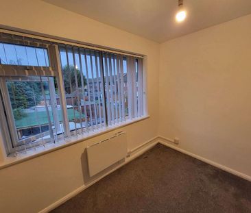 2 bedroom maisonette to rent - Photo 5