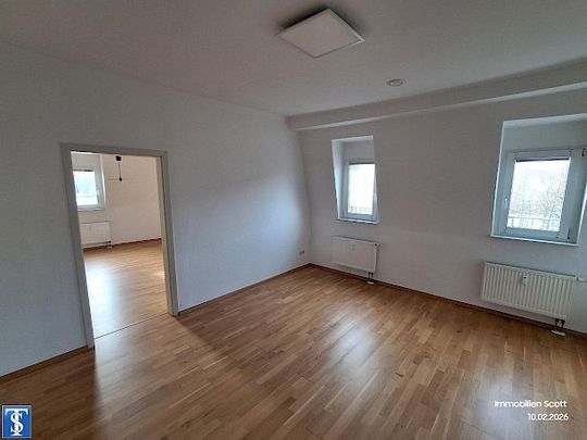 Helle 2 Zimmer Wohnung mit Einbauküche - Photo 1