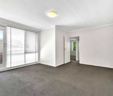 4/49 Maitland Street, Glen Iris. - Photo 1