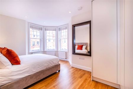 A selection of luxury two bedroom apartments in this well run and sought after mansion block. - Photo 4