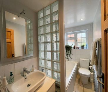 2 bedroom house to rent - Photo 1