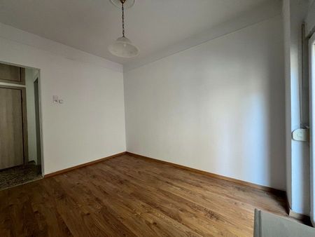 Studio/Γκαρσονιέρα για ενοικίαση Τσινάρι (Άνω Πόλη) - Φωτογραφία 4