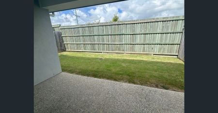 Modern Family Home in Prime Amity Narangba Location - Photo 5