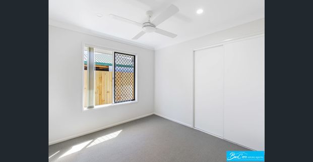 Near new 4 Bedroom low set property with Solar Power and Crime safe screens! - Photo 1