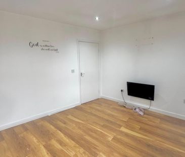 17 Wellington Road, WF13 - Photo 6