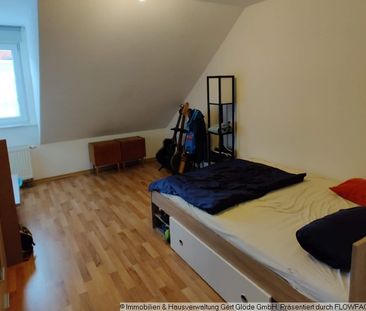 Frei ab Dezember - 2-Raum-Dachgeschosswohnung mit geräumigem Dachsp... - Foto 5