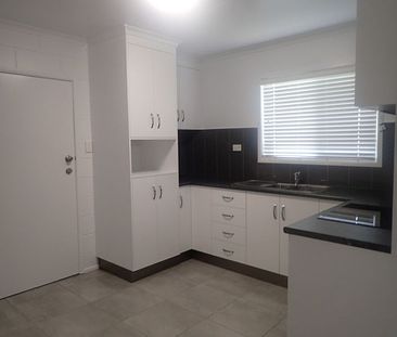 RENOVATED UNIT IN NORTH MACKAY - Photo 1
