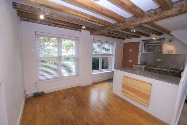 1 bedroom detached house to rent - Photo 1