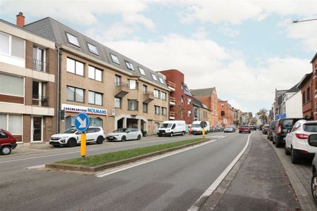 Appartement, twee slaapkamers, autostaanplaats in centrum - Photo 5
