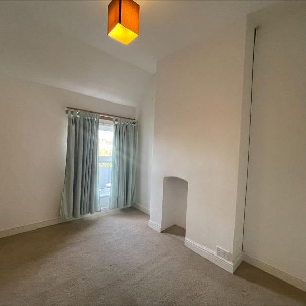 Wyatt Road, Staines - 2 bedrooms Property for lettings - Seymours - Photo 1