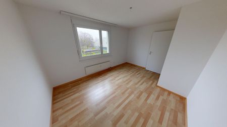 CHARMANTE 3.5 Zimmer-Wohnung an ruhiger Lage - Photo 2