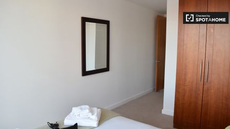 Stylish 2-bedroom apartment for rent in Silicon Docks - Photo 2