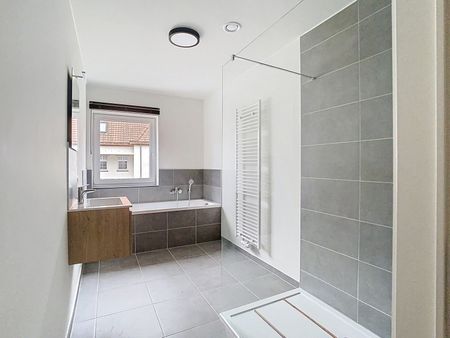 Moderne Nieuwbouwwoning (GB) met 3 SLPK, Tuin én Carport! - Photo 3