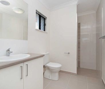17 Carabeen Court, Mount Low QLD 4818 - House For Rent | Domain - Photo 4