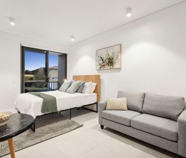 FURNISHED STUDIO APARTMENTS - RENT INCLUDES WATER,GAS,ELECTRICITY A... - Photo 4