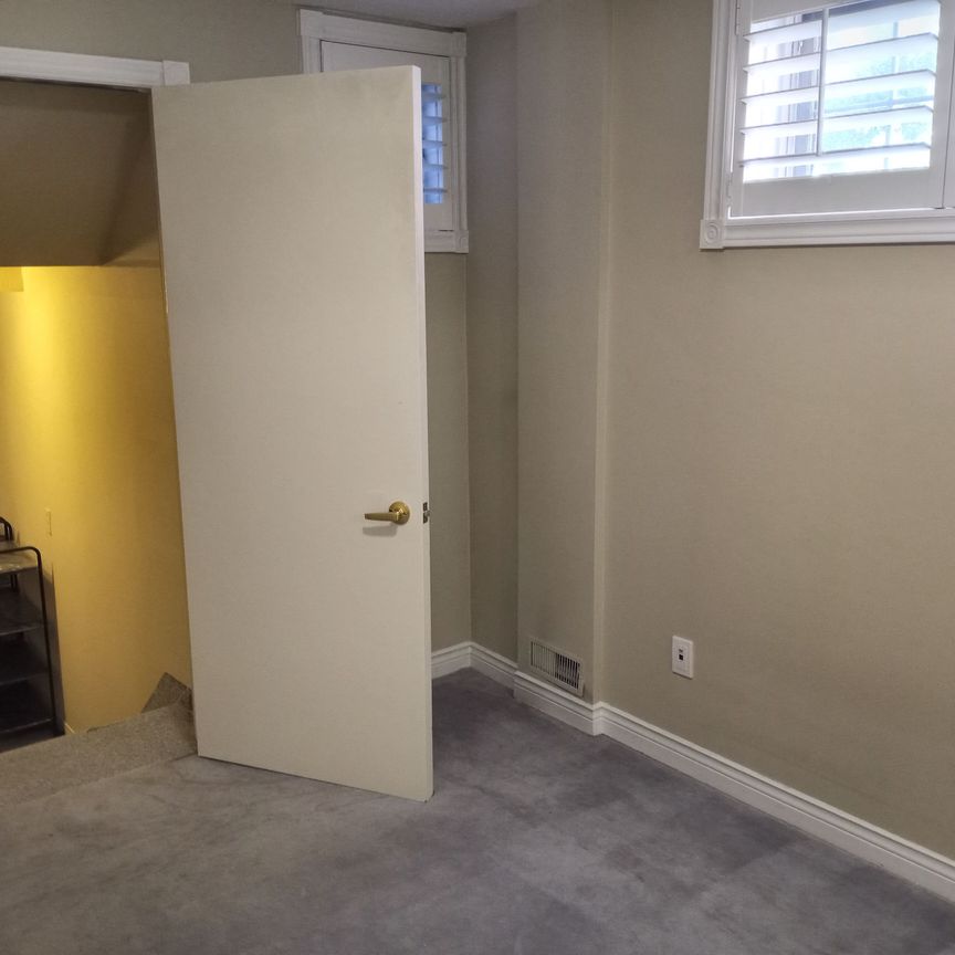 For Lease - 257 Anthony Avenue Unit# Lower, Mississauga, Ontario - Photo 1