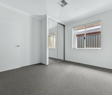 Coastal Living at Its Best � 4x2 in the Heart of Madora Bay - Photo 4