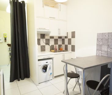 Location Appartement 1 pièce 21m² - Photo 1