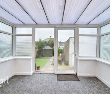 2 bedroom bungalow to rent - Photo 2