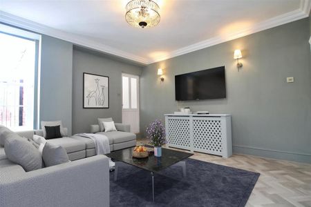 4 bedroom terraced house to rent - Photo 2