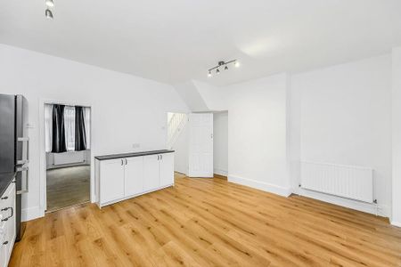 3 bedroom house to rent - Photo 3