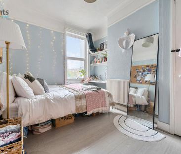 4 bedroom terraced house to rent - Photo 1