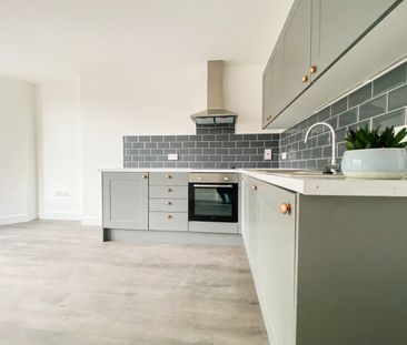 Colchester Avenue Flat 4, Penylan - Photo 4