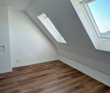 SANIERTE MAISONETTE-WOHNUNG MIT 5 ZIMMERN, 2 BALKONEN UND AUFZUG - Foto 1