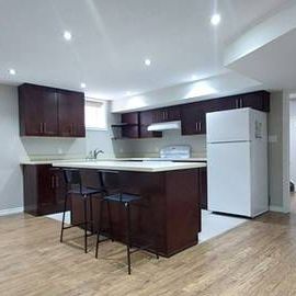 Renovated One Bedroom Toronto Basement Apartment in Great Area! - Photo 3