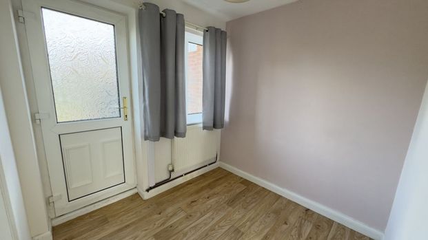 Meadow Way, Lincoln - Photo 1