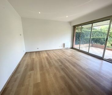 Appartement T2 en location 900 € par mois Cagnes-Sur-Mer - Photo 2