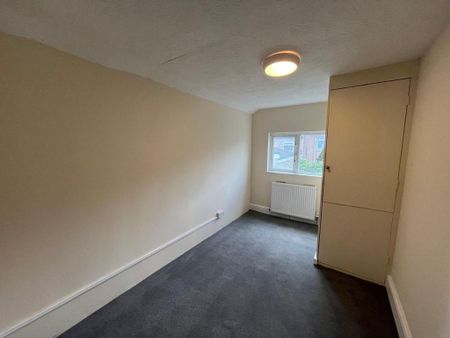 4 bedroom terraced house to rent - Photo 4