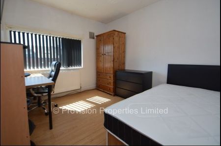 6 Bedroom Accommodation for Students - Photo 3