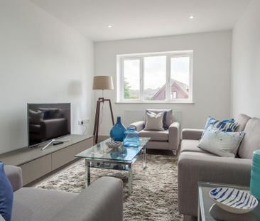 3 bedroom semi-detached house to rent - Photo 1