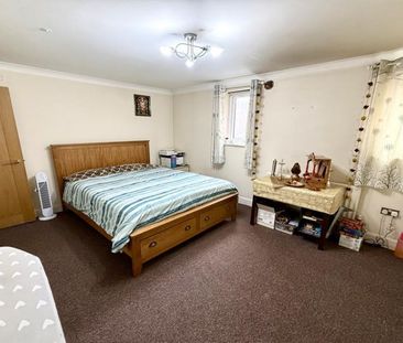 2 Bedroom Apartment To Let - Photo 2