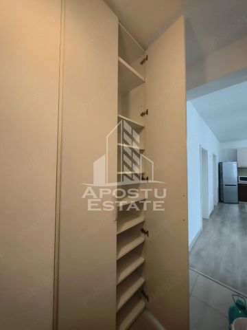 Apartament de inchiriat cu 3 camere Brytim, loc de parcare - Fotografie 2